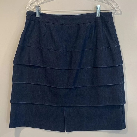 Larry Levine Layered Pleats Denim Skirt Womens Size 8 (1082) - Picture 2 of 4